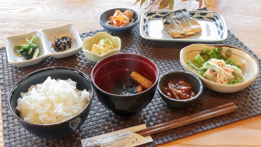 丘の宿 こえる｜JR美瑛駅徒歩3分・朝食付きの美瑛観光宿 photo
