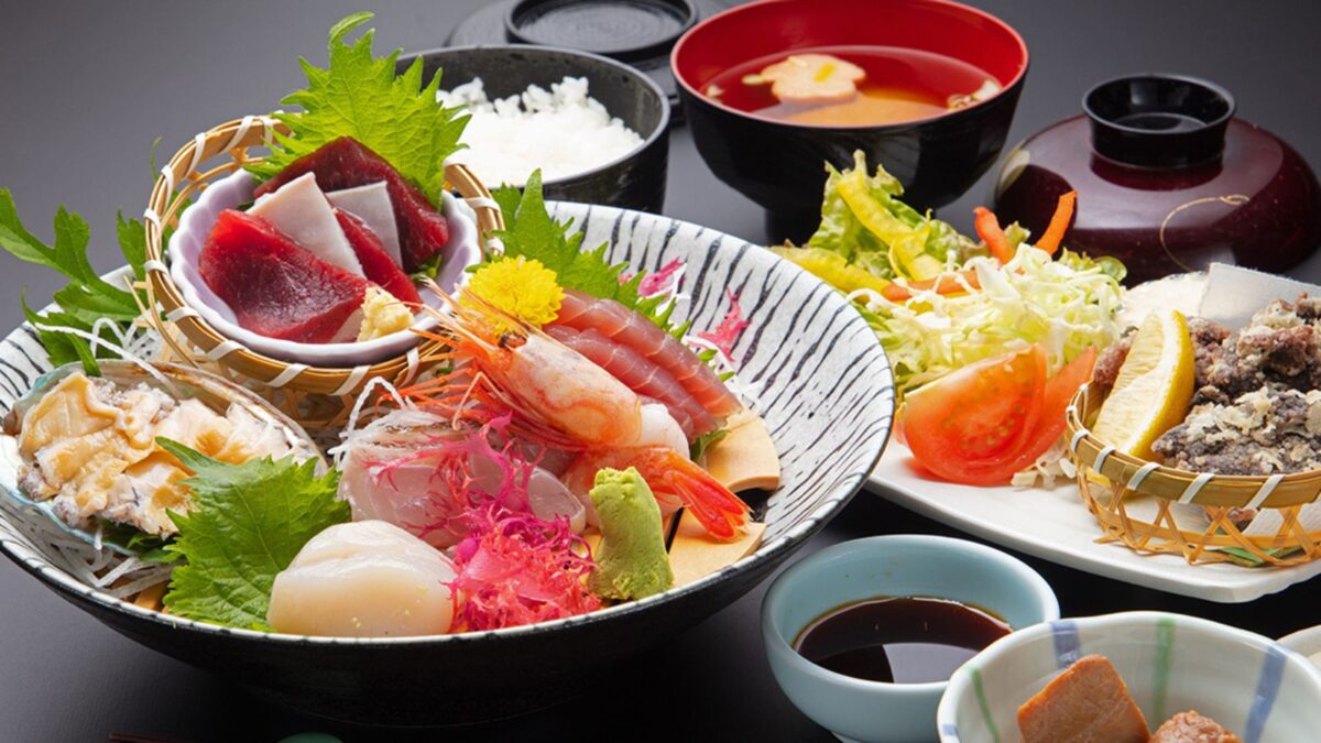 島周の宿 さか井|金華山を望む牡鹿半島の海鮮料理宿 photo