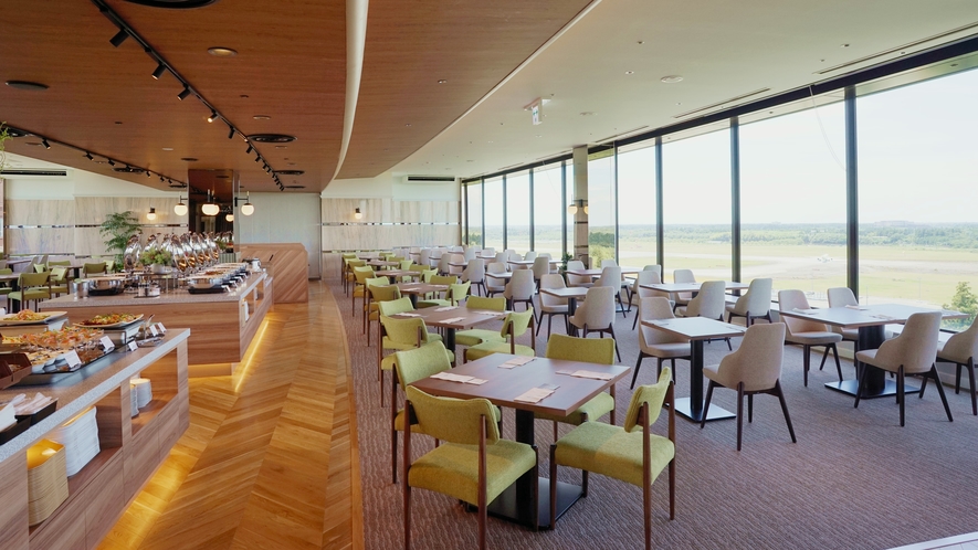 Marroad International Hotel Narita｜成田機場飯店・接駁巴士與跑道景 photo