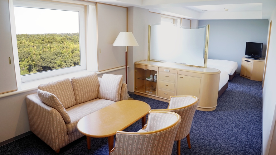 Marroad International Hotel Narita｜成田機場飯店・接駁巴士與跑道景 photo