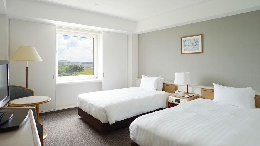 Marroad International Hotel Narita｜成田機場飯店・接駁巴士與跑道景 photo