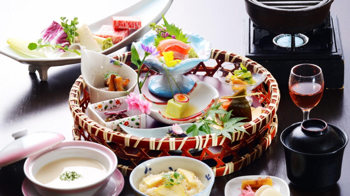 旅館 中松屋|別所温泉1400年の湯と信州食材の純和風宿 photo