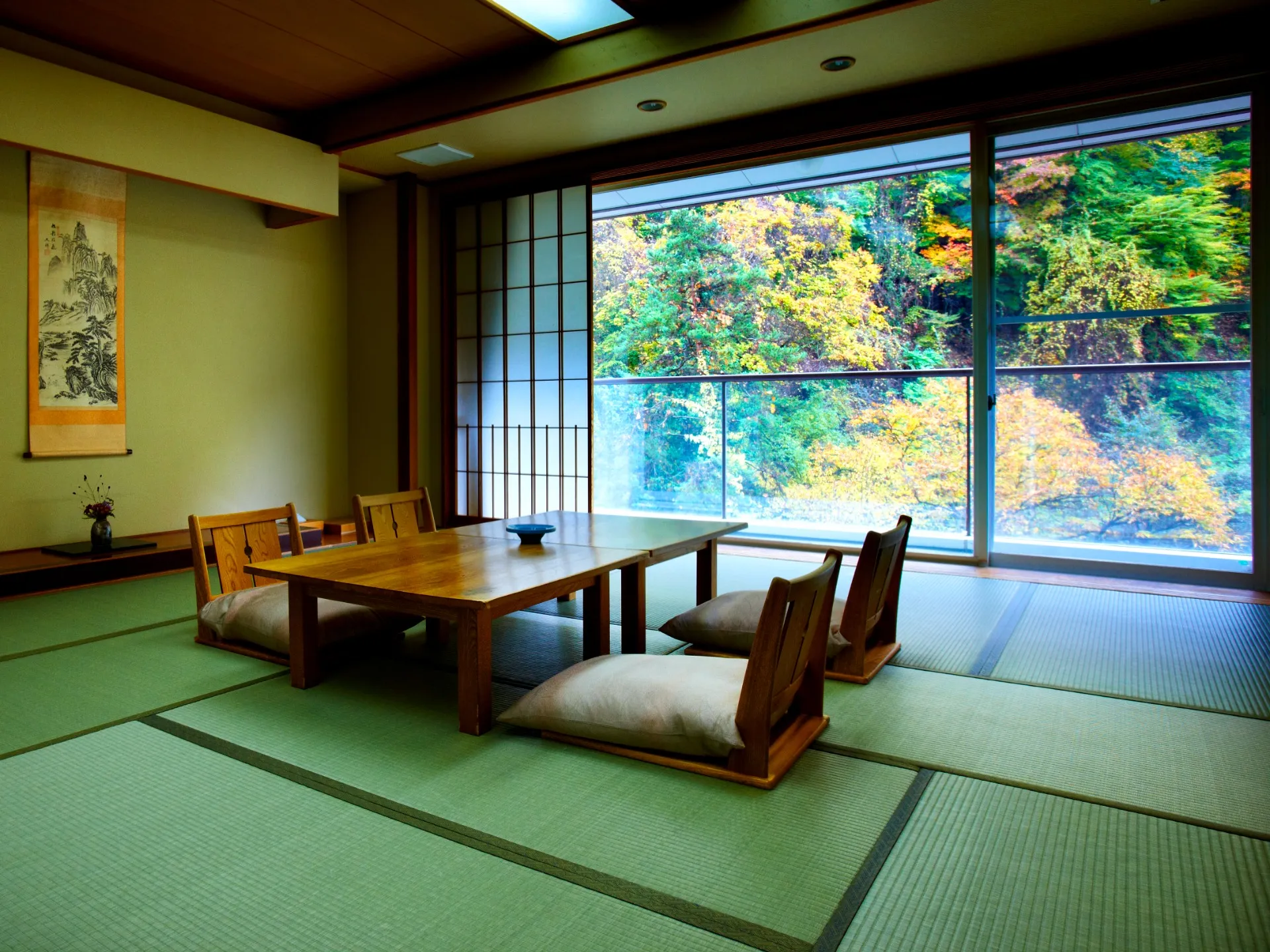横谷温泉旅館|蓼科・横谷渓谷の黄金色の自家源泉と露天風呂 photo