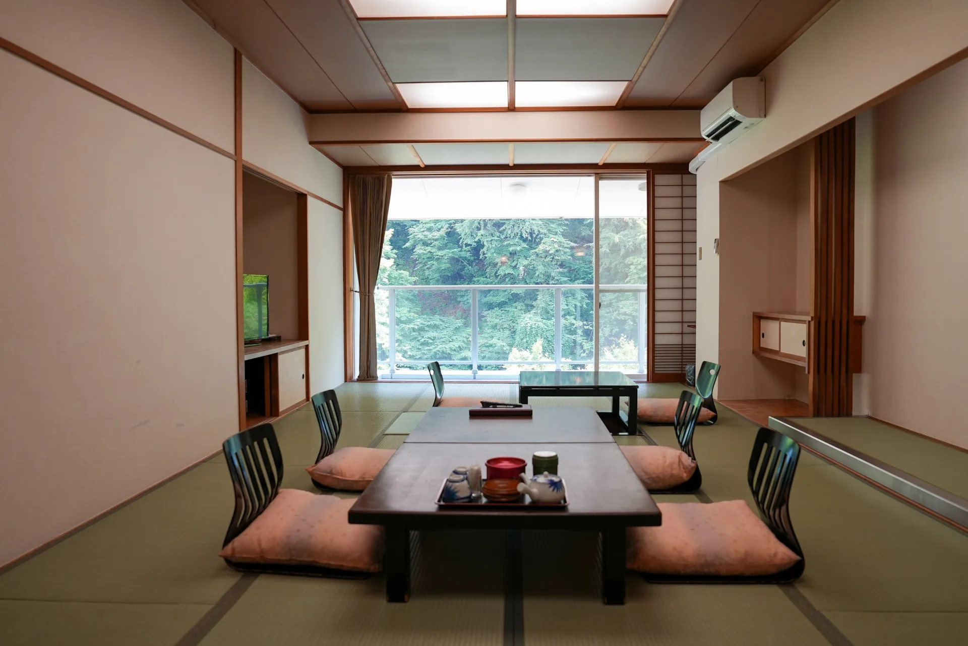 横谷温泉旅館|蓼科・横谷渓谷の黄金色の自家源泉と露天風呂 photo