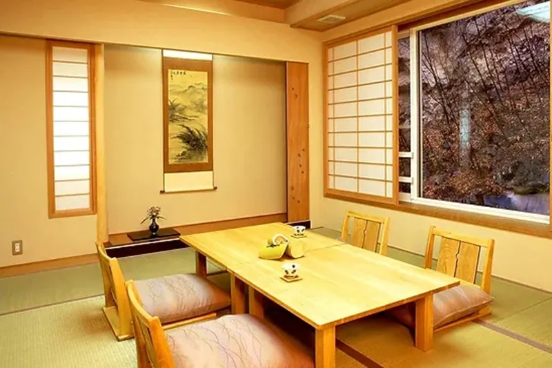 横谷温泉旅館|蓼科・横谷渓谷の黄金色の自家源泉と露天風呂 photo