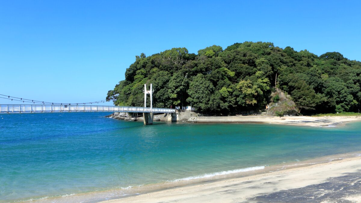 Yunoko Onsen Sea and Sunset photo