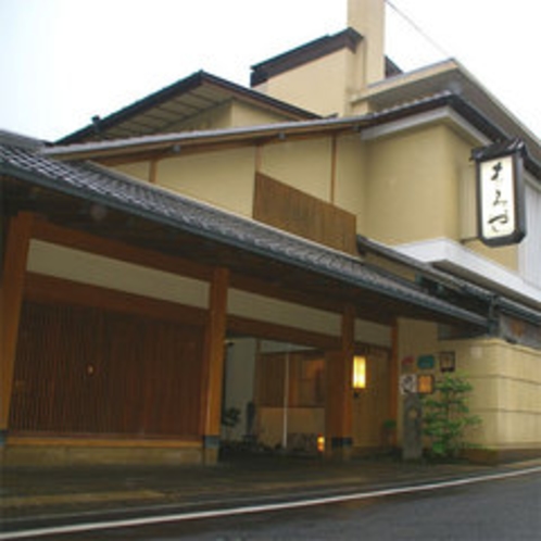割烹旅館もみや｜別府温泉の自家源泉かけ流しと京風懐石 photo