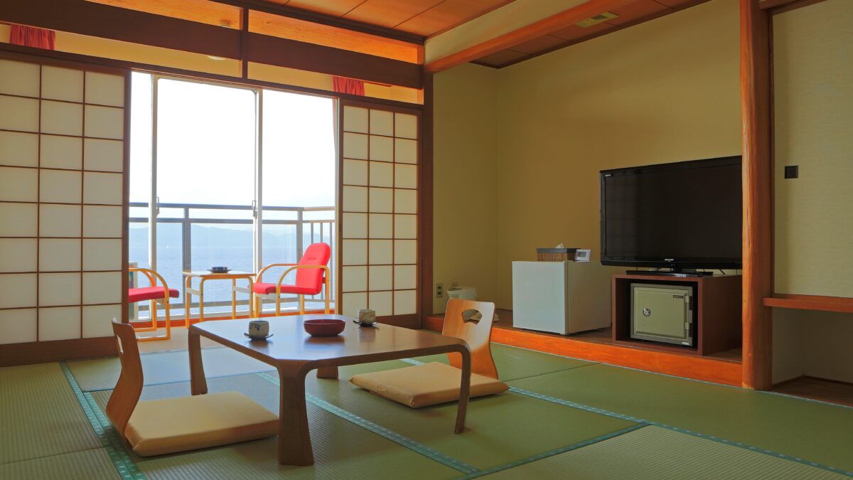 Yunoko Onsen Sea and Sunset photo