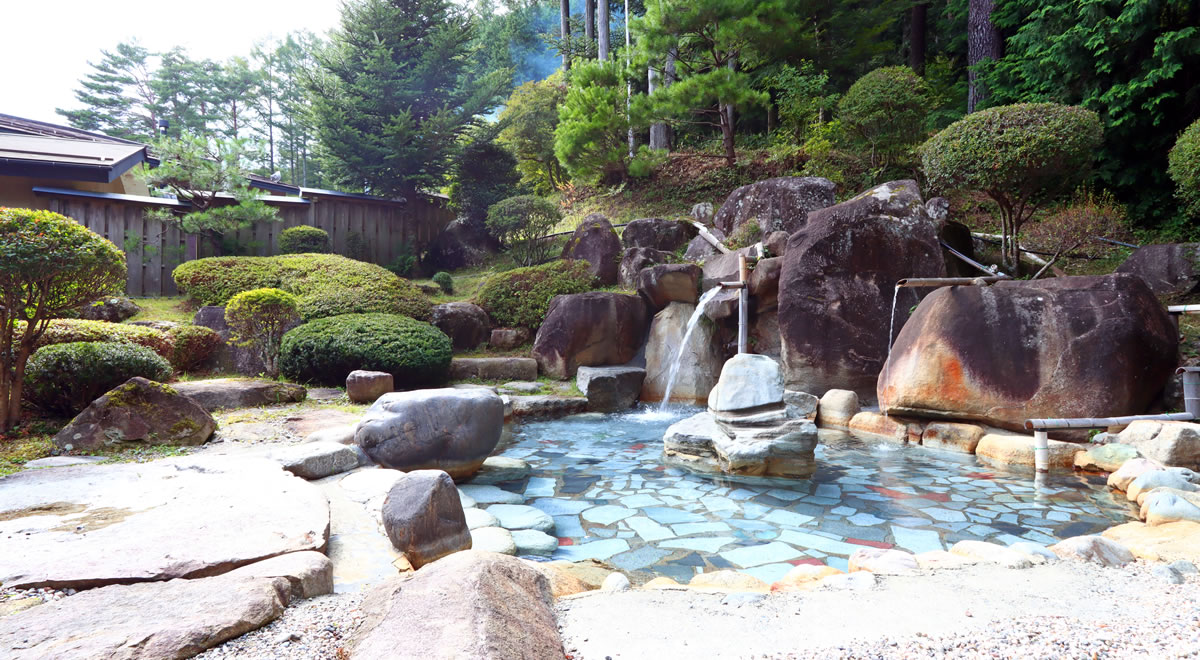 森の宿 遊星館