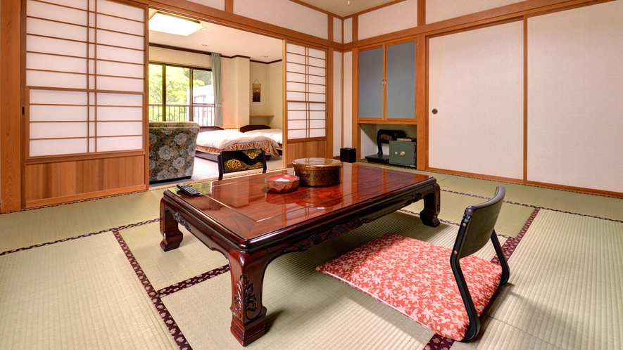 二岐温泉 柏屋旅館｜5つの源泉と足元自噴巌風呂の秘湯宿 photo