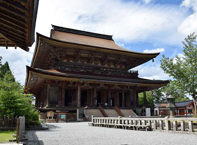 金峯山寺蔵王堂