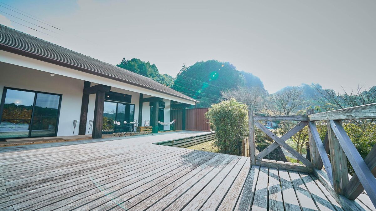 あさぎり山荘ひばり｜地熱利用の宿・球磨産杉の客室と郷土料理 photo