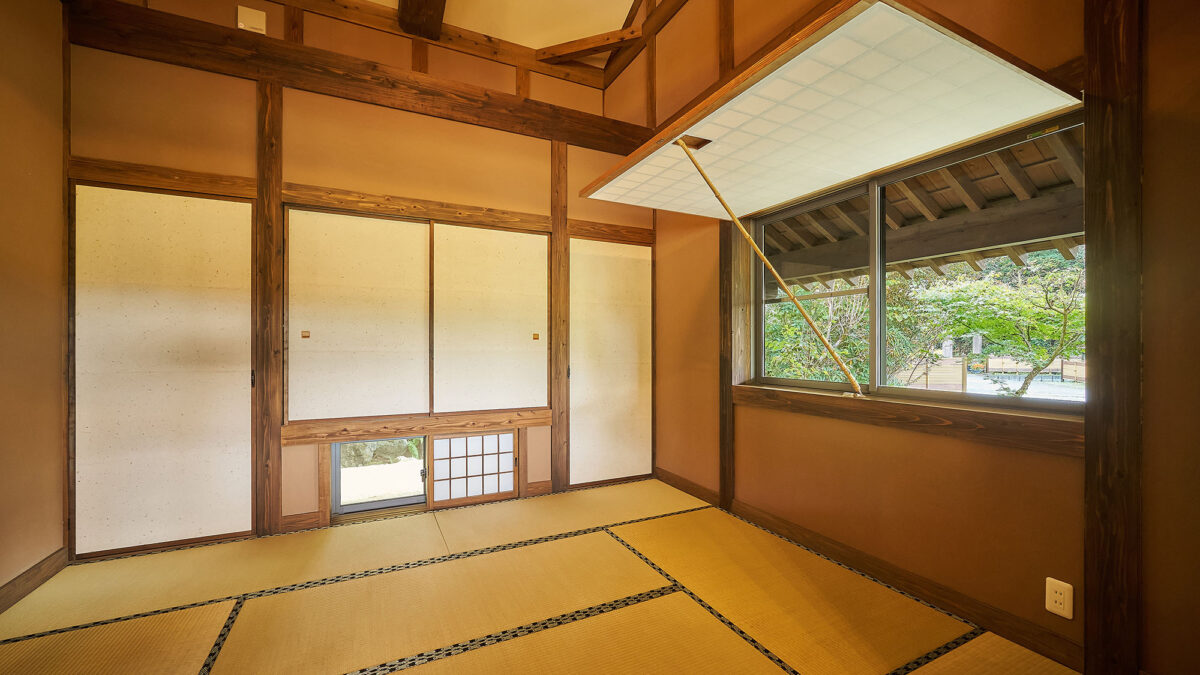 あさぎり山荘ひばり｜地熱利用の宿・球磨産杉の客室と郷土料理 photo