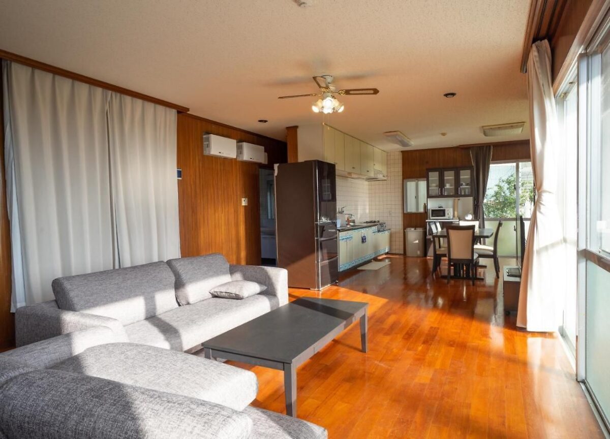 Guesthouse Akoka|石垣島住宿・底地海灘與觀光計程車據點 photo