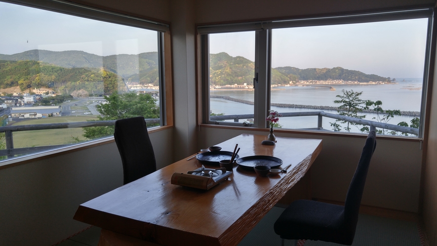 Shioka No Yado Takahiraya｜北浦海景小旅館 / 3間客房與海鮮山珍 photo