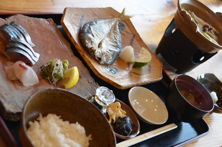Shioka No Yado Takahiraya｜北浦海景小旅館 / 3間客房與海鮮山珍 photo