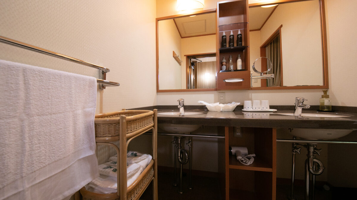 岩国国際観光ホテル｜日帰り温泉・錦帯橋・朝食・駐車場 photo