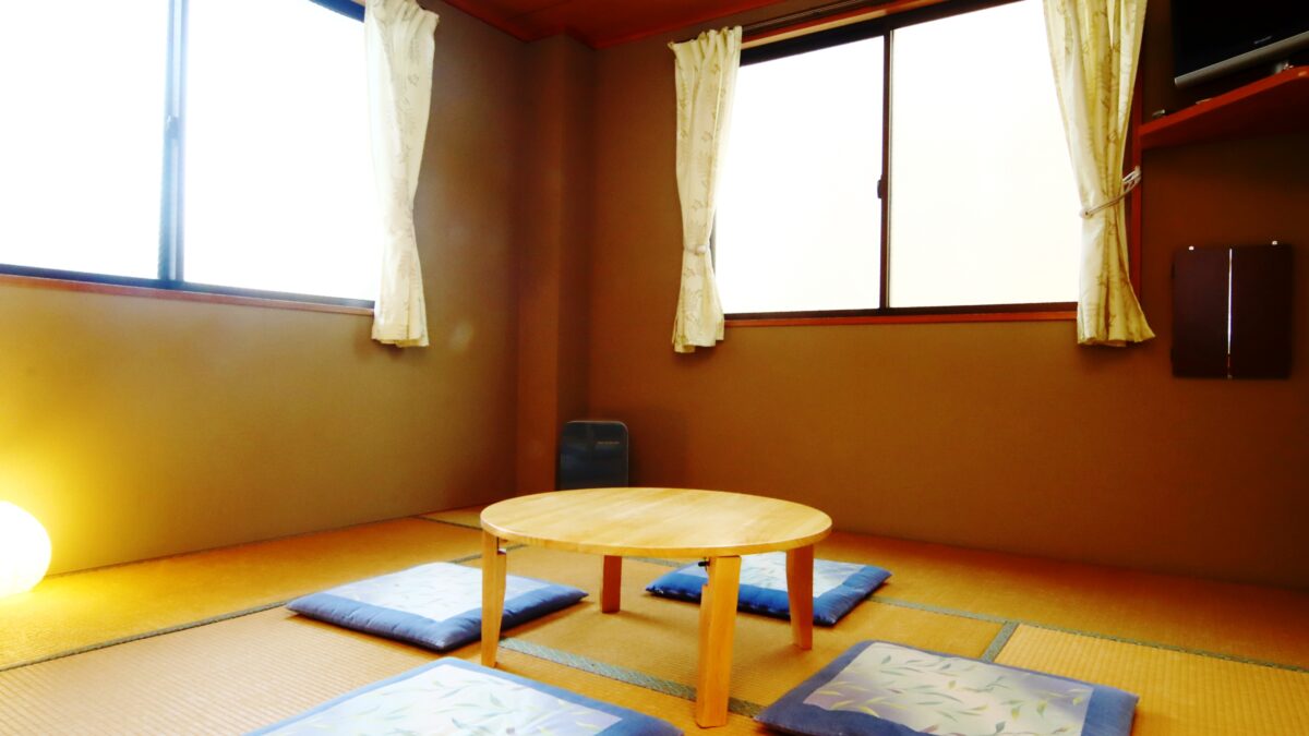お宿 いぐち｜飛騨高山の全6室温泉宿・朝市近くの郷土料理 photo
