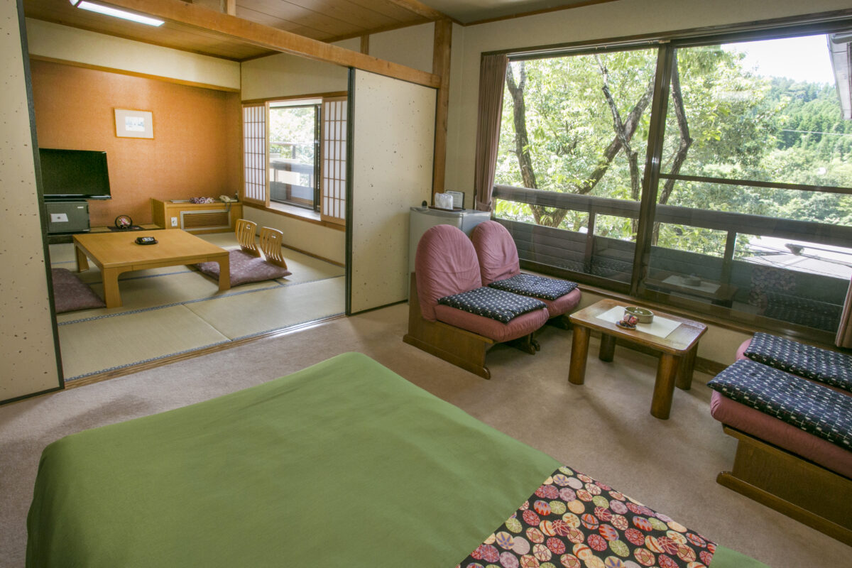 黒川温泉 旅館 美里｜中心街の温泉宿・硫黄泉露天風呂と会席料理 photo