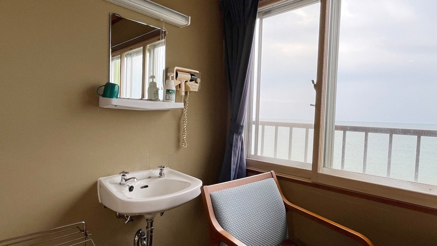 Senami Kiyonami Onsen｜新潟瀨波溫泉海景旅館・日本海夕陽與海鮮料理 photo