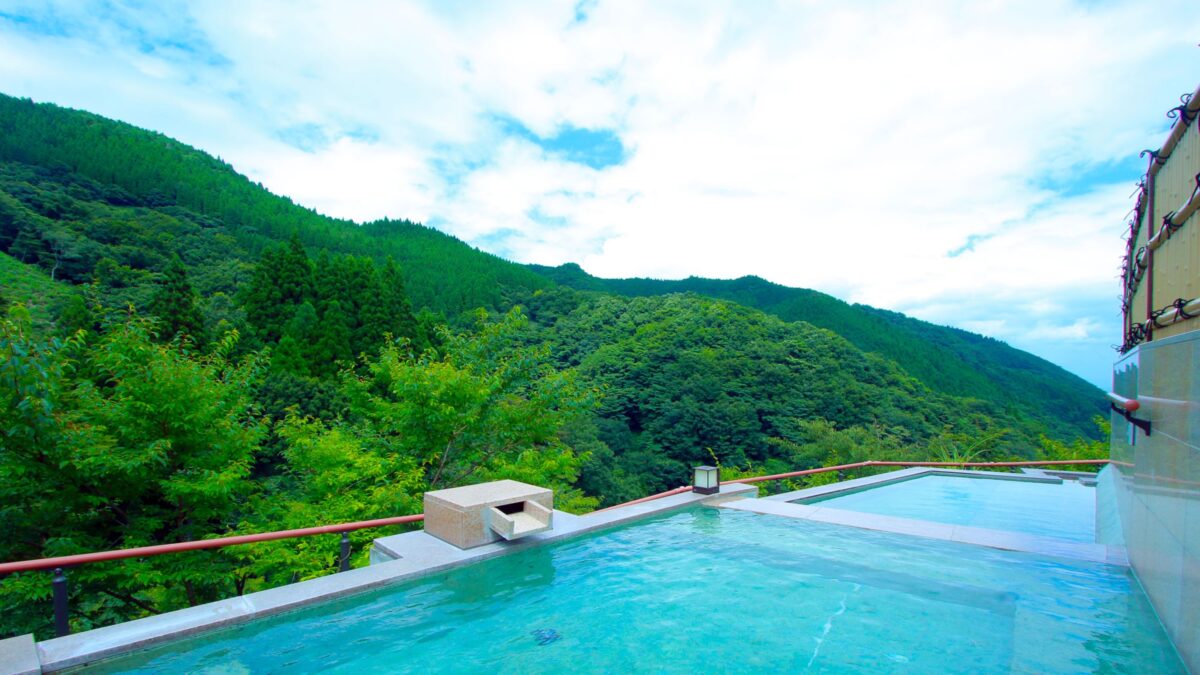 奥ゆのひら　花灯り