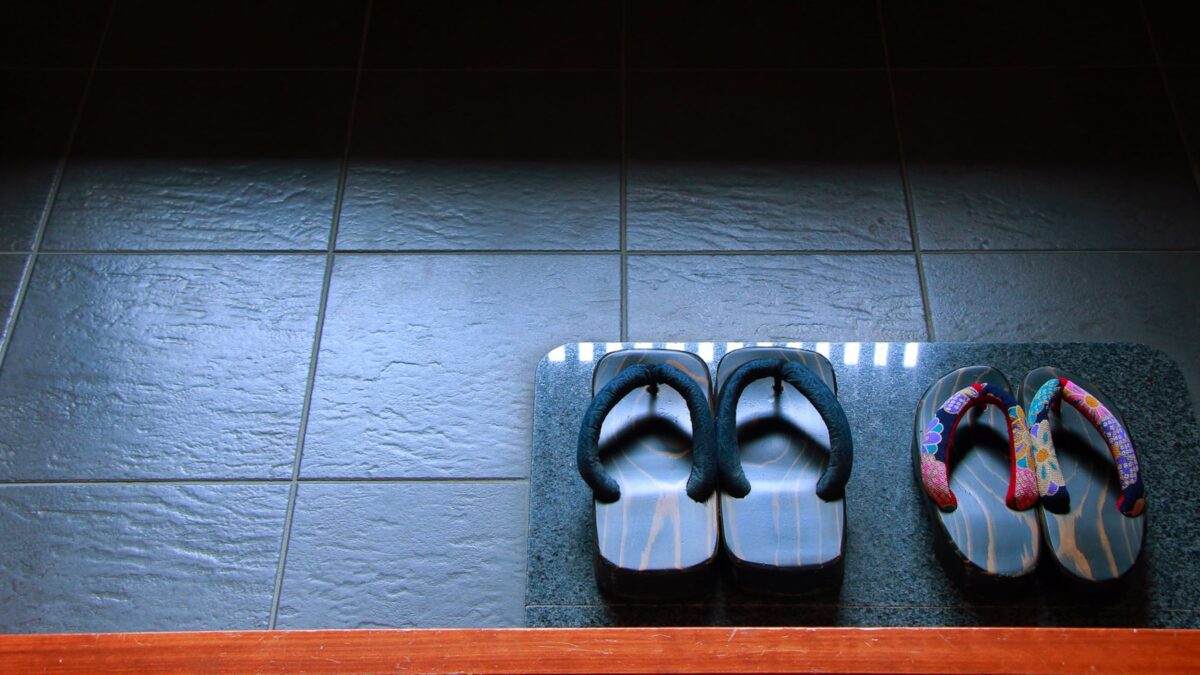 奥ゆのひら　花灯り