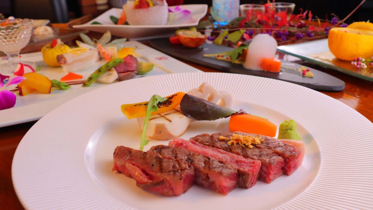 奥ゆのひら　花灯り