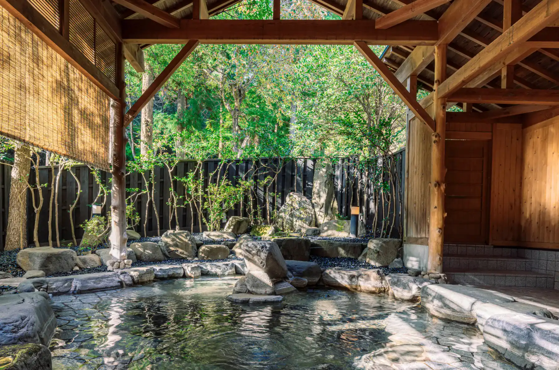 露の湯