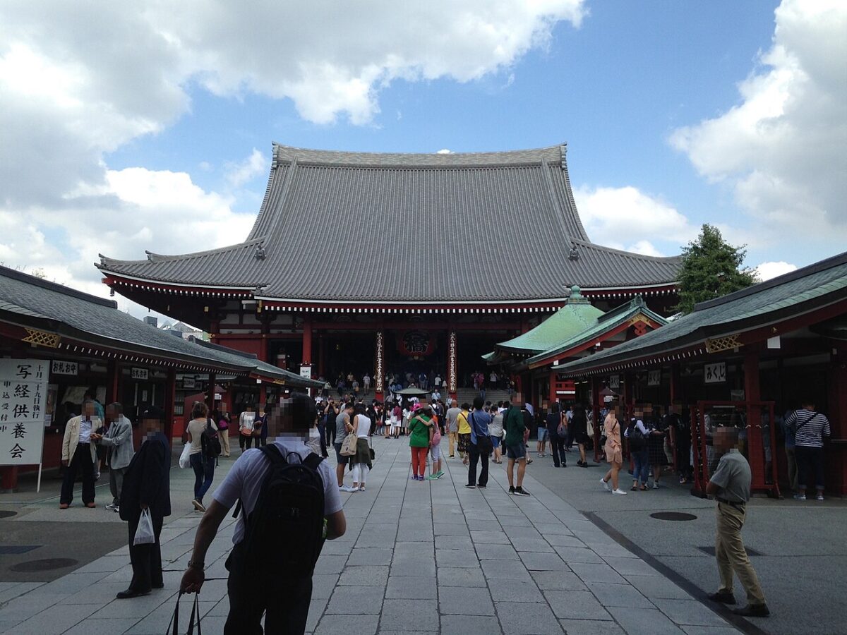 浅草寺の本堂(観音堂)
