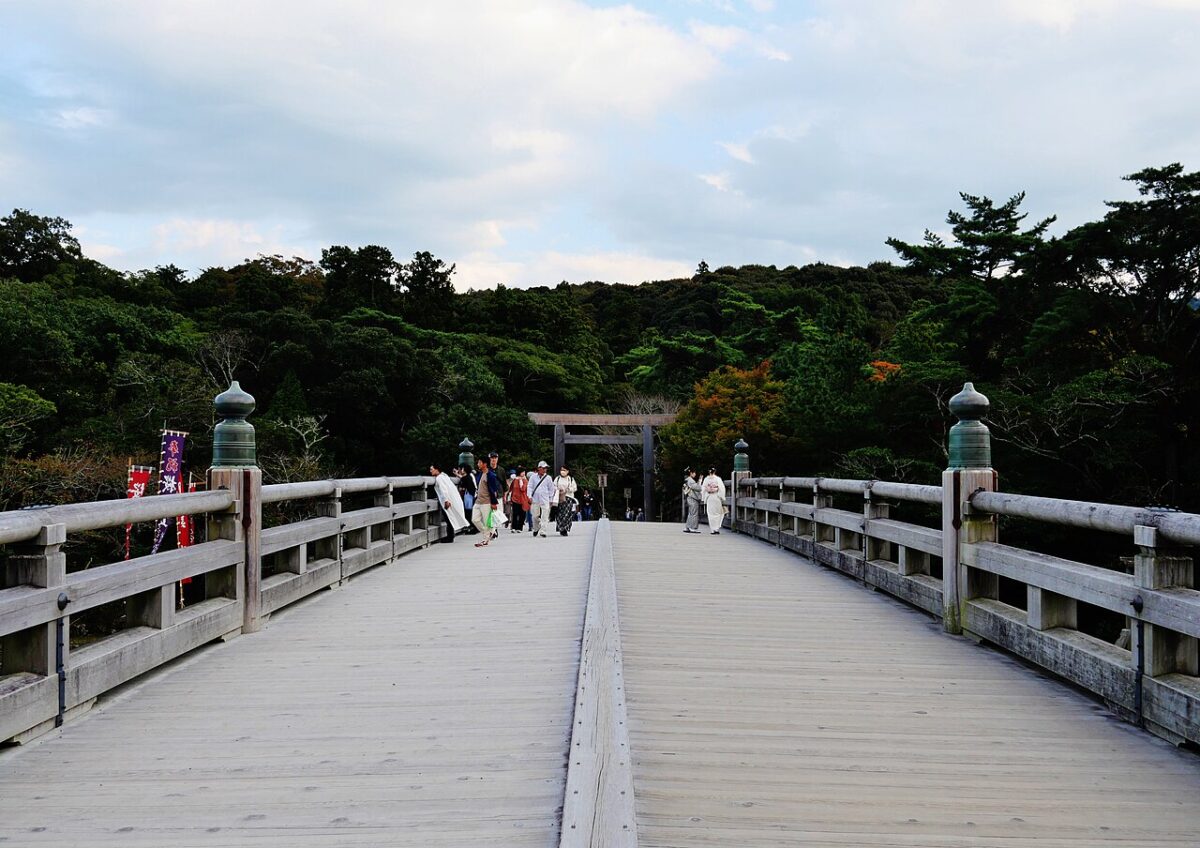 伊勢神宮 観光ガイド|内宮・外宮と式年遷宮を知って歩く