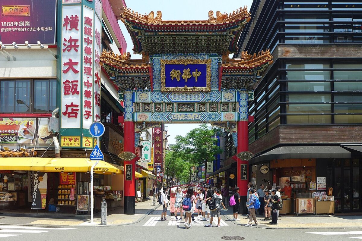 橫濱中華街善隣門與街道景觀