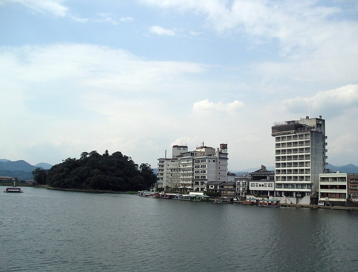 遊船（屋形船）