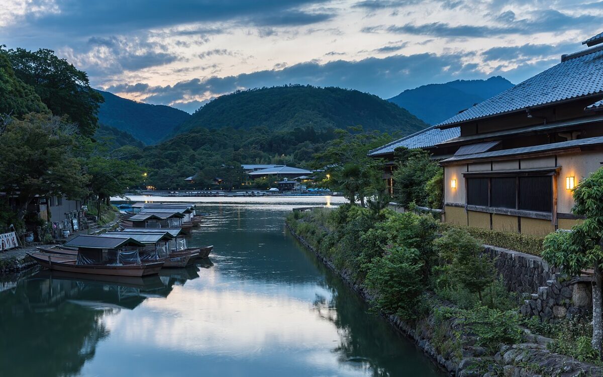 黃昏的桂川