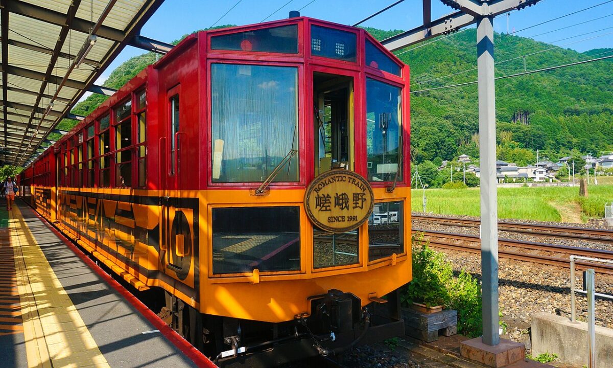 嵯峨野小火車