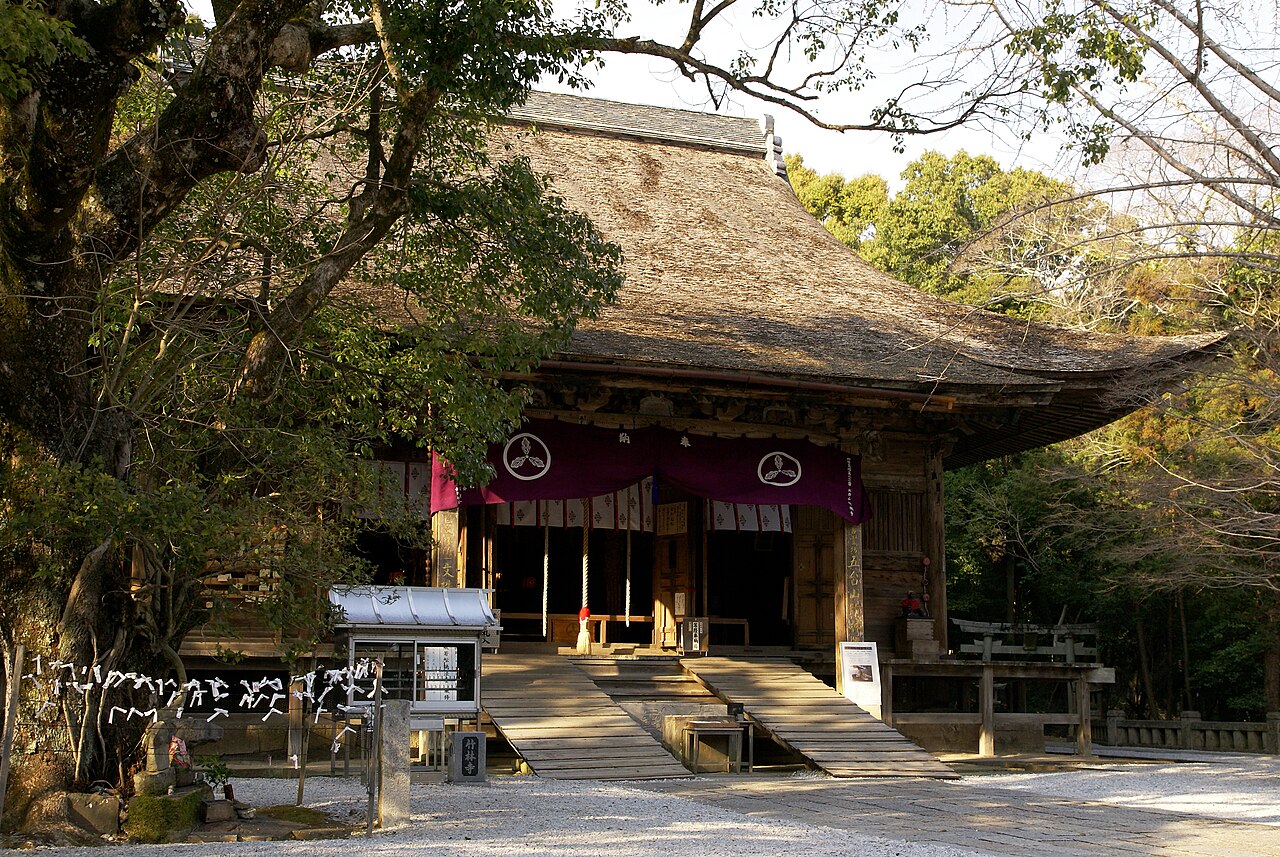 高知竹林寺的本堂文殊堂與石階