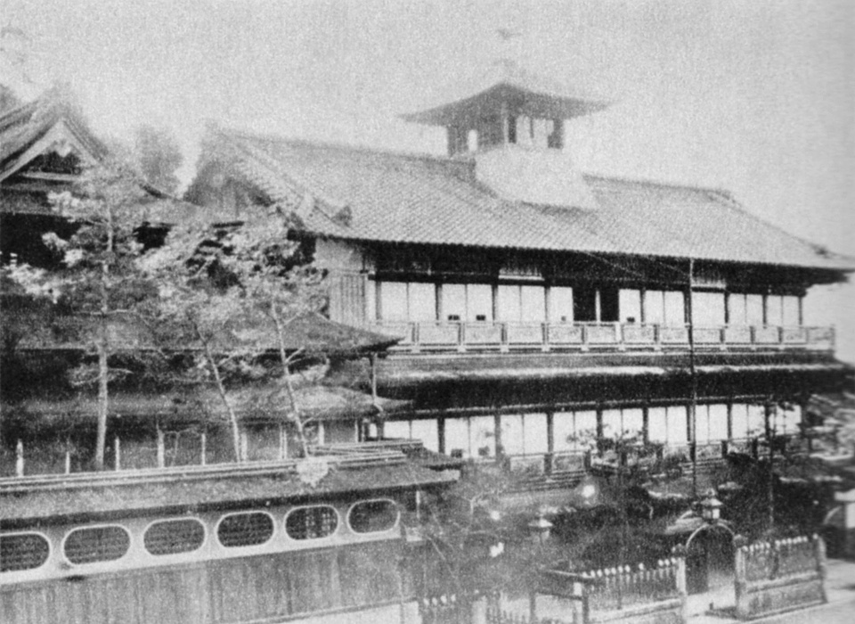 明治時期的道後溫泉本館黑白歷史照片