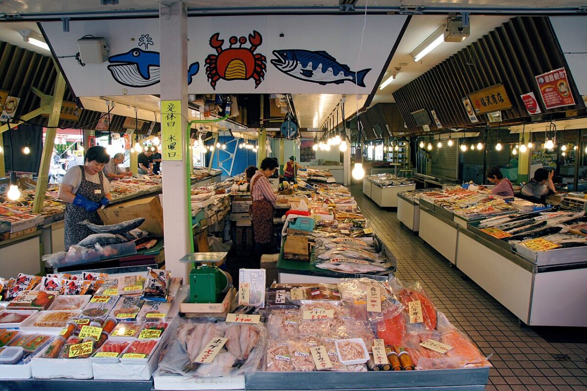 函館朝市店舖與海產