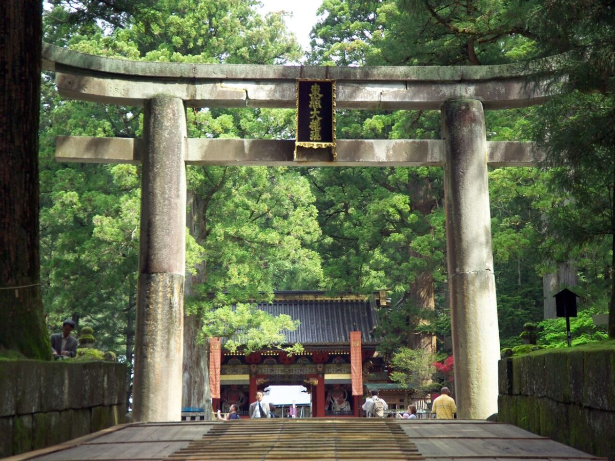 石鳥居