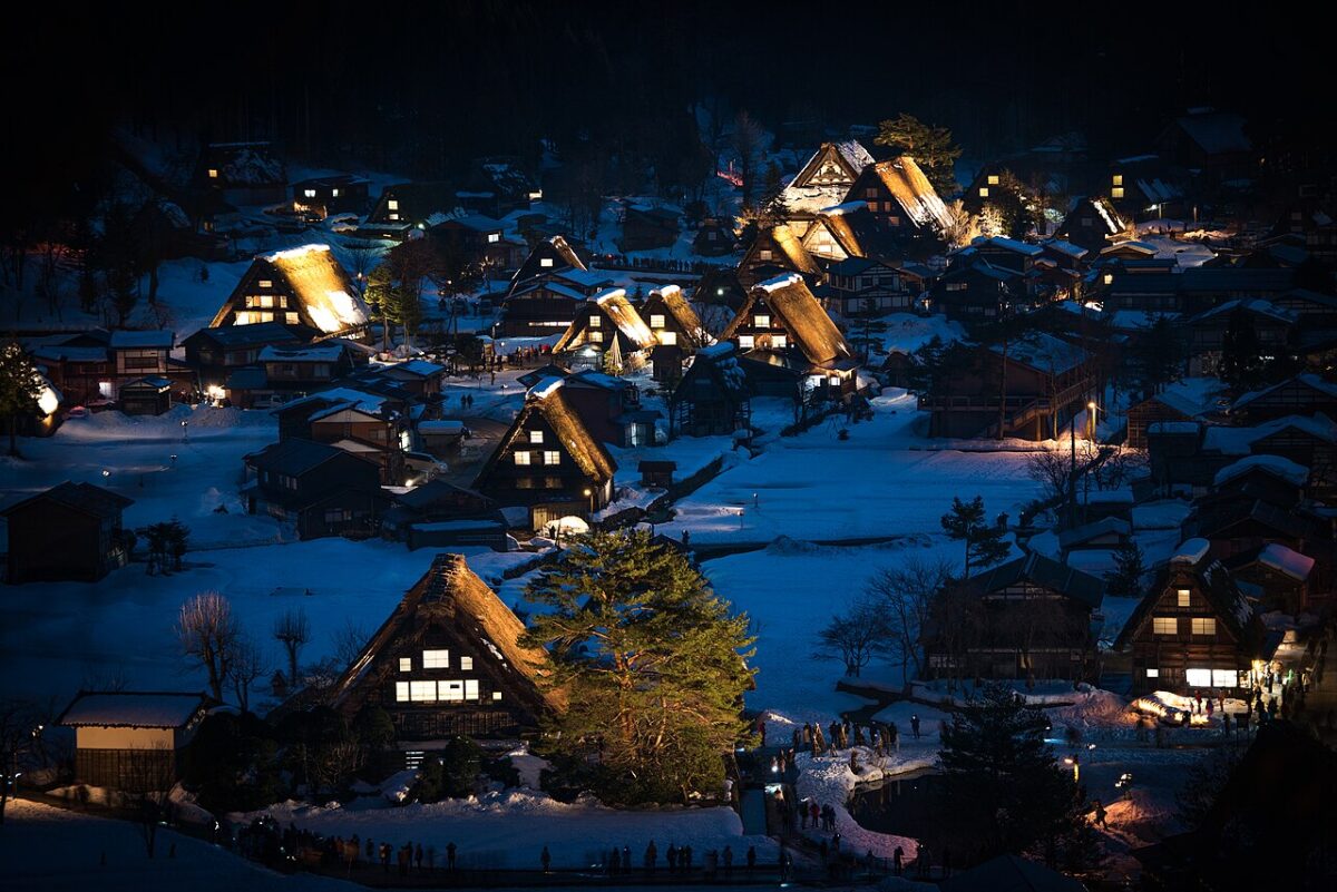 雪夜的白川鄉