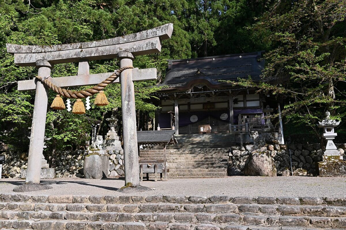 白川八幡神社