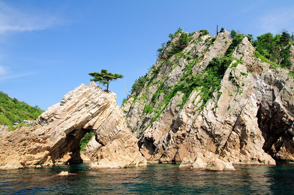 浦富海岸の千貫松島