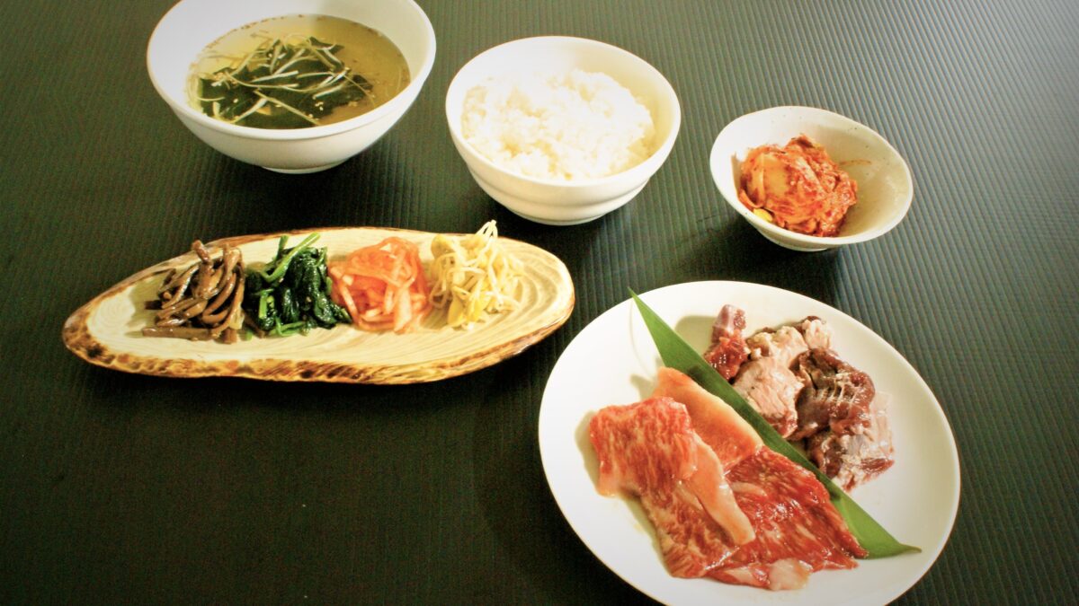 夕食:山形牛カルビと国産豚ハラミコース