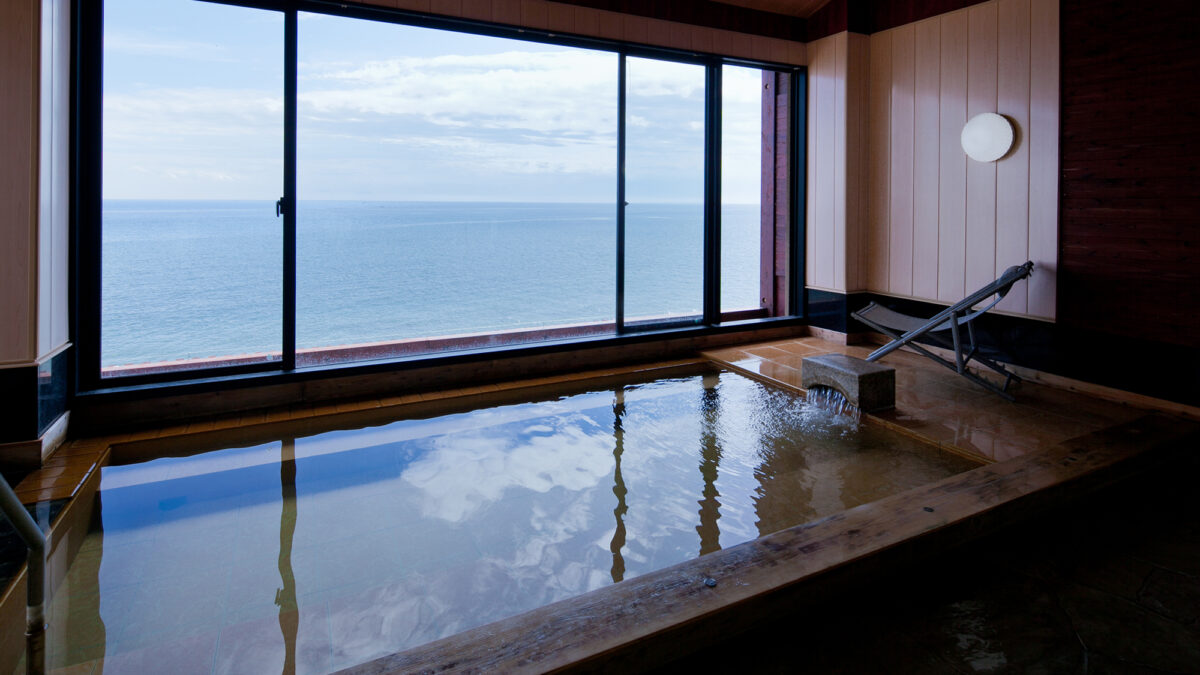 たら竹崎温泉 海上館 photo