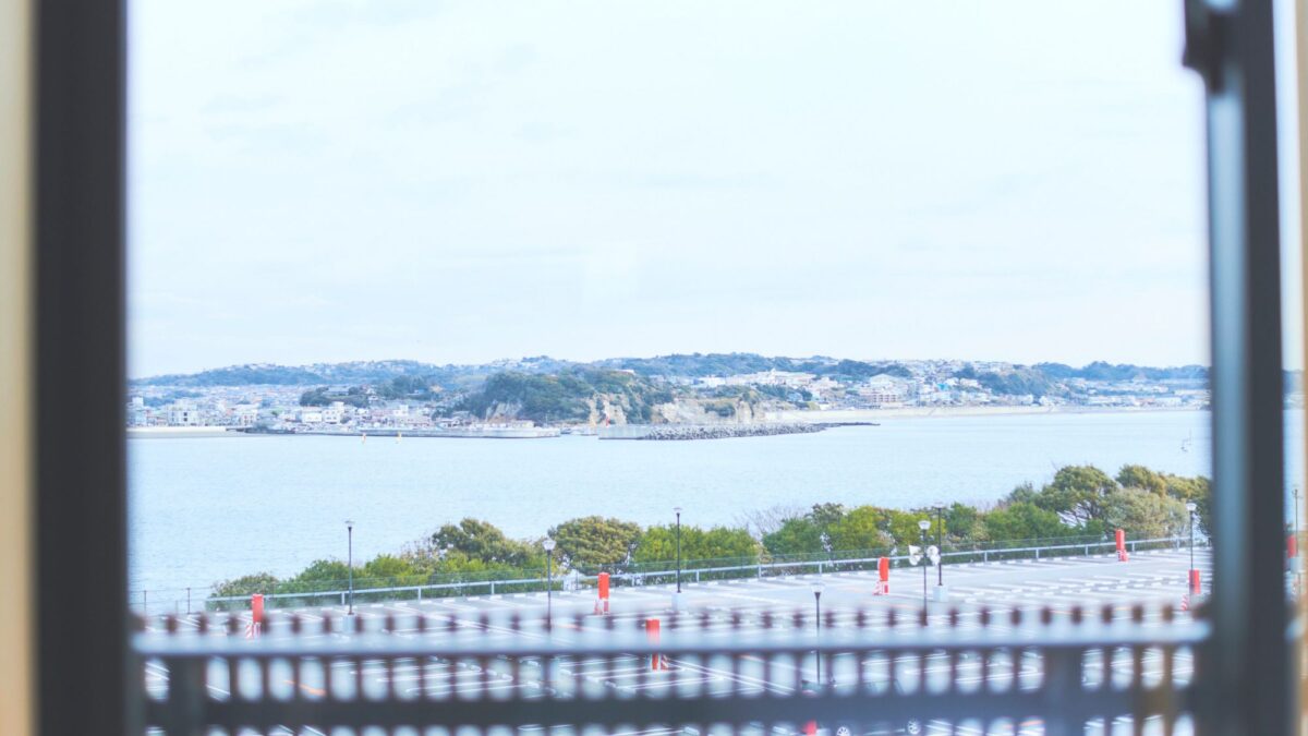 「江の島ホテル」窓からの景色