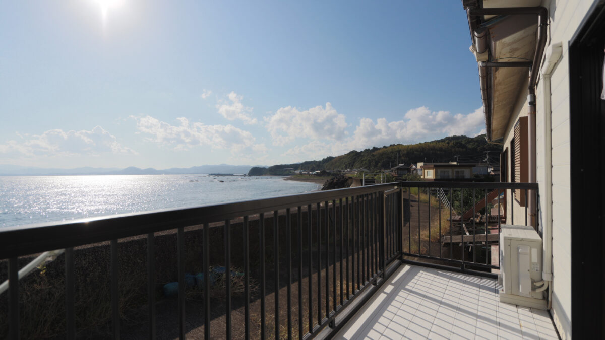 うみと暮らす宿 たかはま photo