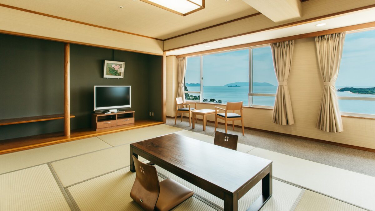 亀の井ホテル せとうち光 photo