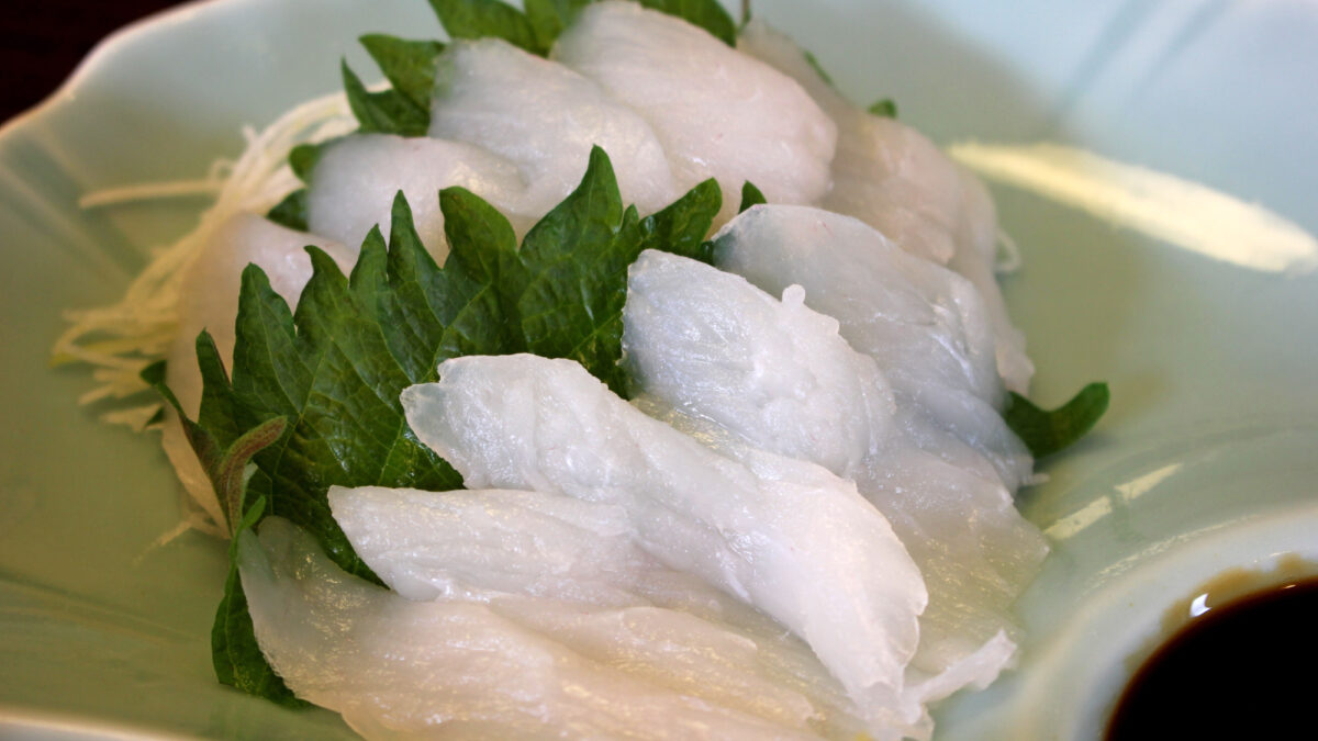 *【夕食一例天然鮮魚を使用したお刺身です