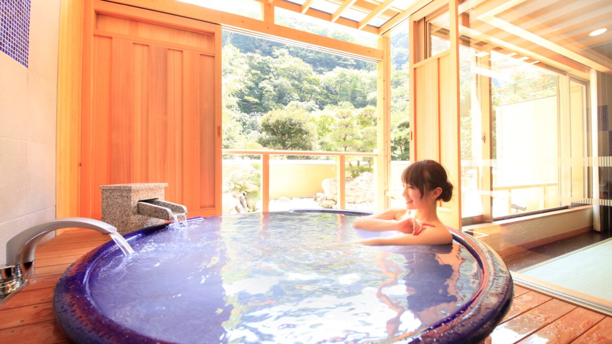 箱根湯本温泉 ホテル おかだ photo