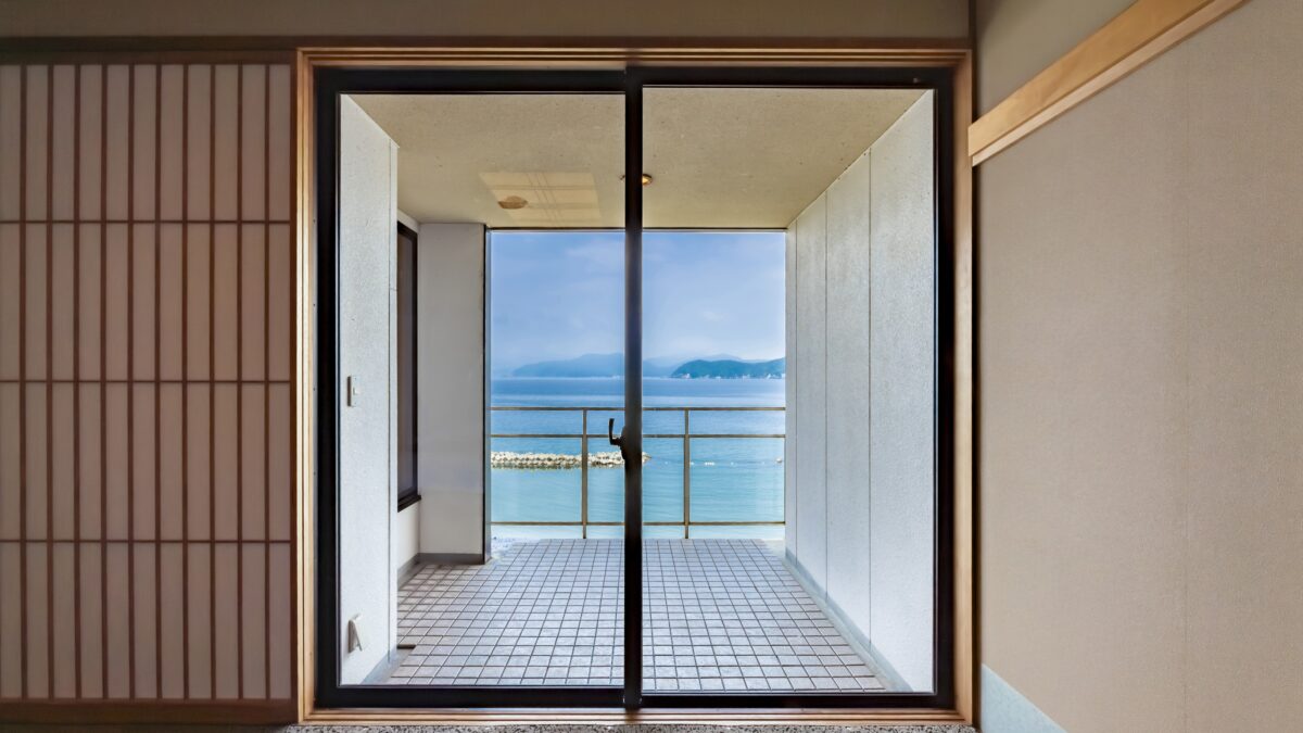 若狭美浜温泉 悠久乃碧 ホテル湾彩 photo