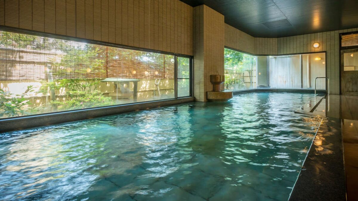 片山津温泉 源泉元湯の宿 かのや光楽苑 photo